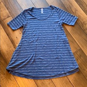 Lularoe‎ size XS blue striped shirt sleeve top